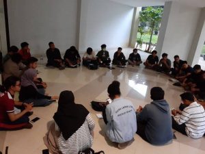 Read more about the article CEO Meeting Dengan Seluruh BEM Fakultas Terkait Kesiapsiagaan Mahasiswa Terhadap COVID-19